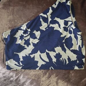 H&M One-Shoulder Floral Blouse in Navy and White